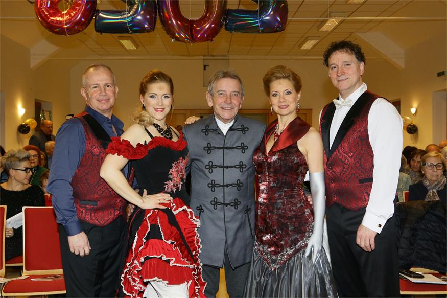  Attila Hertelendy, Veronika Foki, Ludwig Frauer, Debrei Zsuzsanna und Gábor Bot(v.l.).