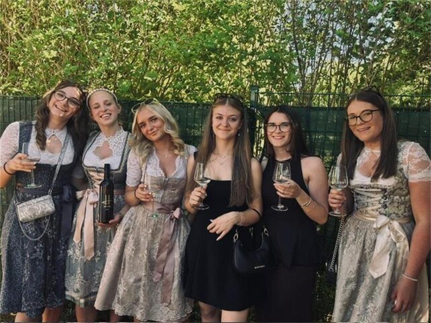  Auch die Jugend war voller Begeisterung und genossen den Tag.