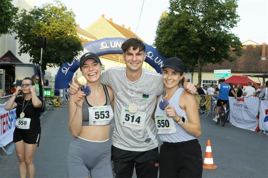 Charity NightRun, oder: Lauffest trifft Straßenfest