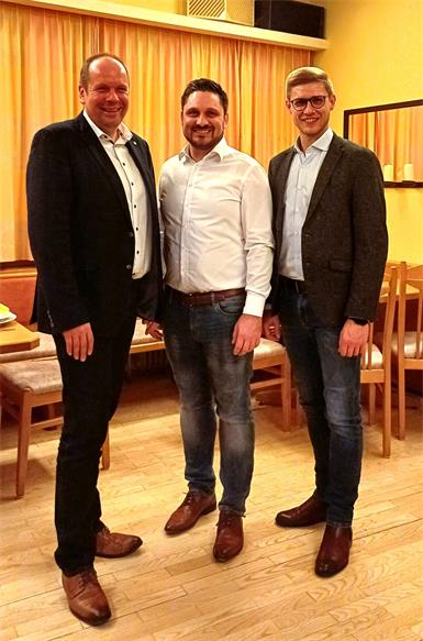  ÖAAB-Landesgeschäftsführer und AK-Fraktionsvorsitzender Johannes Mezgolits, Thomas Niklos und ÖAAB-Bezirksobmann Patrik Fazekas.