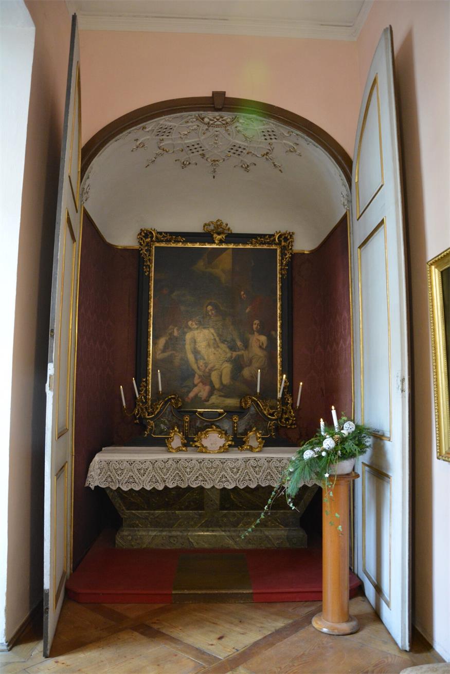 Auf Entdeckungstour zwischen Schloss, Schuhmuseum und Sliwowitz