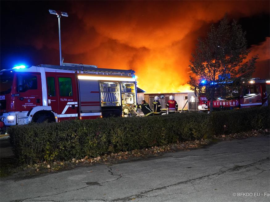 222 Bootsgaragen verbrannten in Ruster Bucht 
