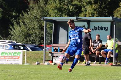 6:0! Manuel Glatz klatschte mit Jabing den nächsten Kantersieg auf die Anzeigetafel.