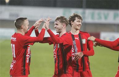 6:1! Die Parndorfer (v.l.: Ivan Andrejevic, Florian Krutzler und Thomas Lamster) hatten mit Schattendorf 