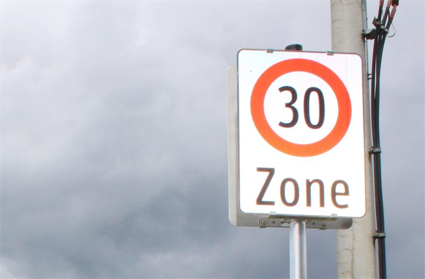 62 Prozent befürworteten, auf allen Nebenstraßen im Ortsgebiet eine Tempo 30-Zone einzuführen.