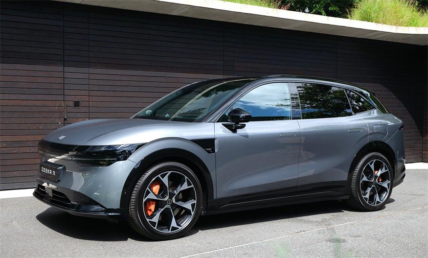 646 Strom-PS hat der stärkste 7X mit Allradantrieb.