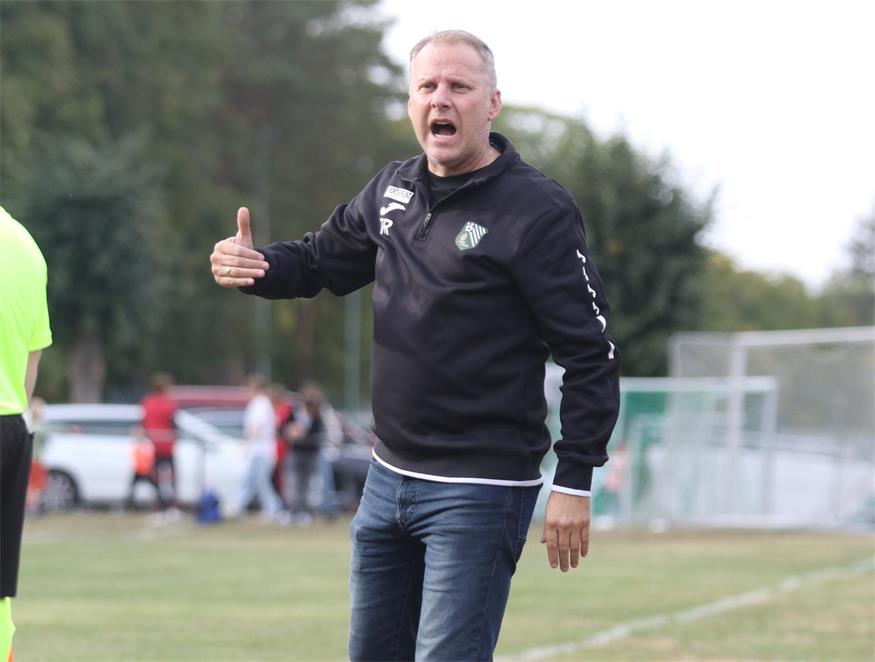 ASK Stoob-Trainer Arnold Landauer: „Wir sind zusammengewachsen.“ Nach dem 3:2 gegen Hrvati liegt sein Team auf Platz fünf, nur drei Punkte hinter den Top 3.