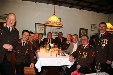 Abschnittskommandant Josef Weber, Kommandantstellvertreter Christoph Frühstück, Ortsvorsteher Stefan Wilfinger, Ehrenabschnittskommandant Johann Kainz, Wilma Kainz, VizebürgermeisterJosef Thurner, Johann Hauser, Bezirksfeuerwehrkommandantstellvertrer Kurt Kappel, Bürgermeister Ewald Bürger, Willi Türk und Kommandant Jürgen Frühstück.