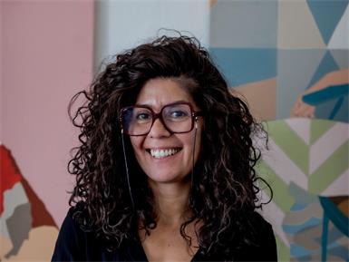 Agostina Suazo lebt und arbeitet in Kohfidisch.
