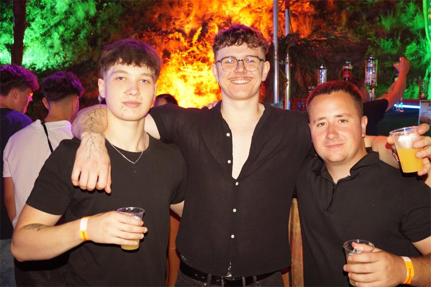 SLESS Beachparty bot Partystimmung pur