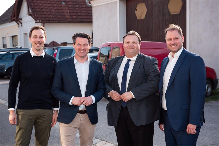 Als Ehrengäste konnte Bezirksparteiobmann Christian Sagartz (r.) Generalsekretär Nico Marchetti, Landesparteiobmann Christoph Zarits und Klubobmann Bernd Strobl begrüßen.