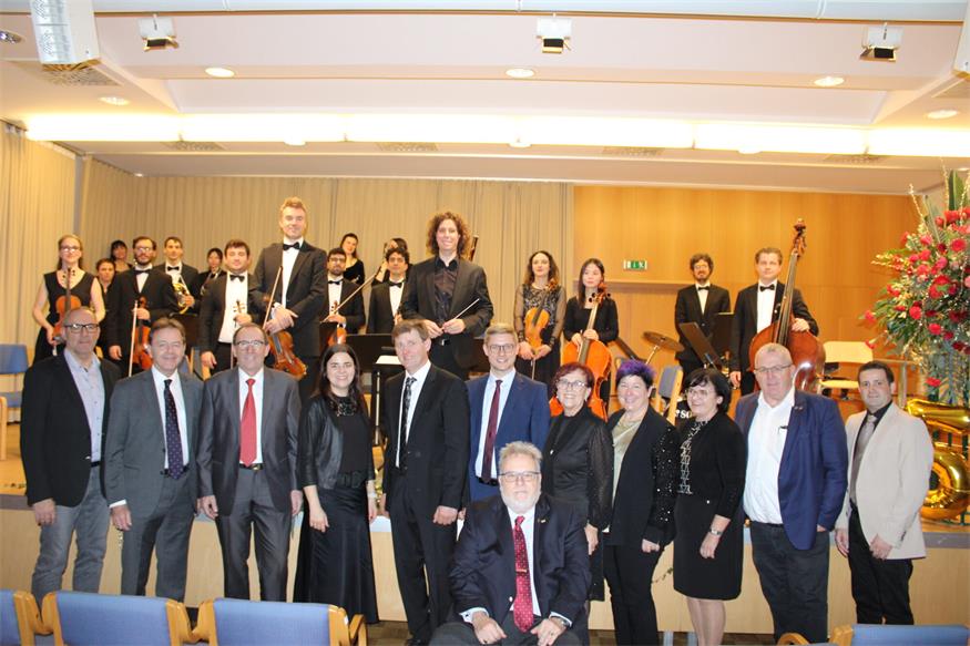 Am 6. Jänner findet im Rathaus Oberpullendorf wieder ein Neujahrskonzert mit dem „Ambassade Orchester Wien“. 