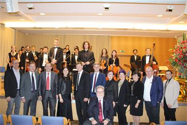 Am 6. Jänner findet im Rathaus Oberpullendorf wieder ein Neujahrskonzert mit dem „Ambassade Orchester Wien“. 
