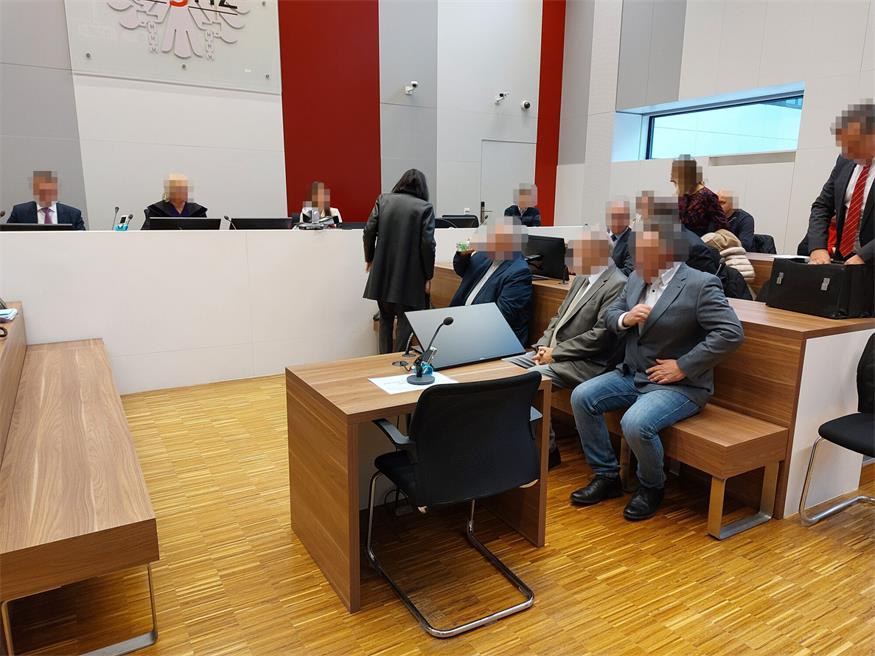 Am Donnerstag, 16. Jänner 2025, nahmen die vier Angeklagten im Commerzialbank-Prozess wieder auf der Anklagebank Platz.