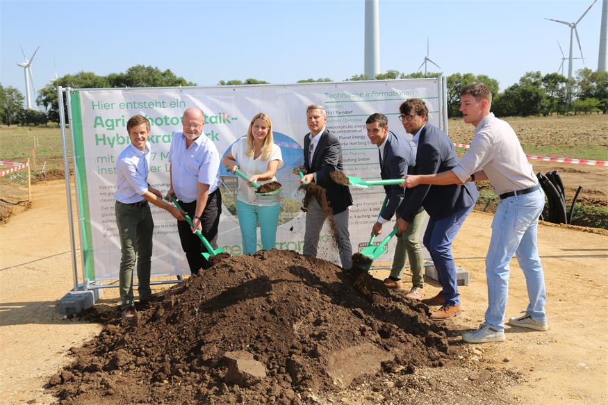 Am Donnerstag wurde mit einem Spatenstich der Baustart für ein innovatives Energieprojekt gefeiert.