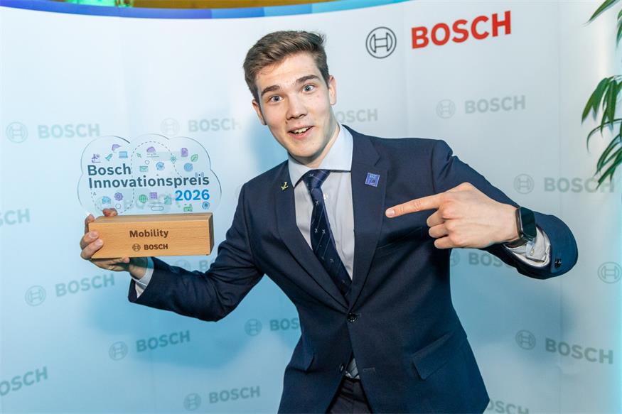 Andras Farkas von der HTBLA Eisenstadt sicherte sich den Sieg in der Kategorie „Mobility“.<?ZE?>Im Rahmen seiner Diplomarbeit „EcoMorph – Modulare Plattform für vielseitige Mobilität“ entwickelte er eine elektrisch betriebene Mobilitätsplattform, die mehrere Einsatzbereiche in einem System vereint.