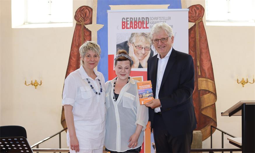 Andrea Schlor, Saskia Fanta und Gerhard Blaboll vor der Lesung. 