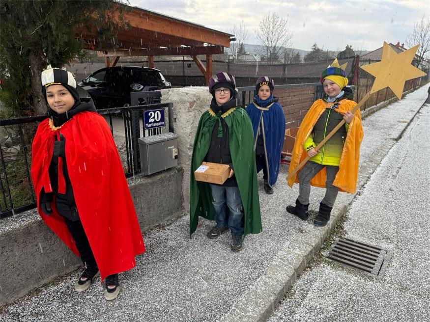 Neudörfler Sternsinger unterstützen Dreikönigsaktion
