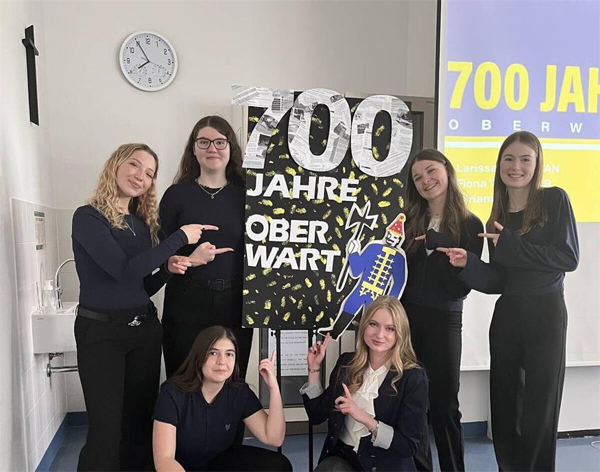 Anna, Antonia, Fiona, Larissa, Marie und Miriam präsentierten ihre Ideen für die Zukunft von Oberwart. 
