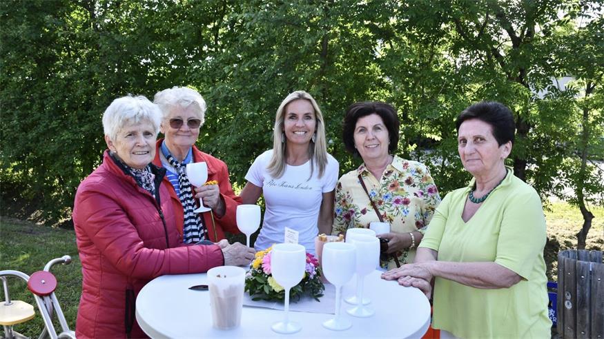 Anna Pleier, Gitta Eckhardt, Gemeindevorständin Carola Fuchs, Heidi Köller und Maria Prantl bei der Veranstaltung der ÖVP Zemendorf-Stöttera.