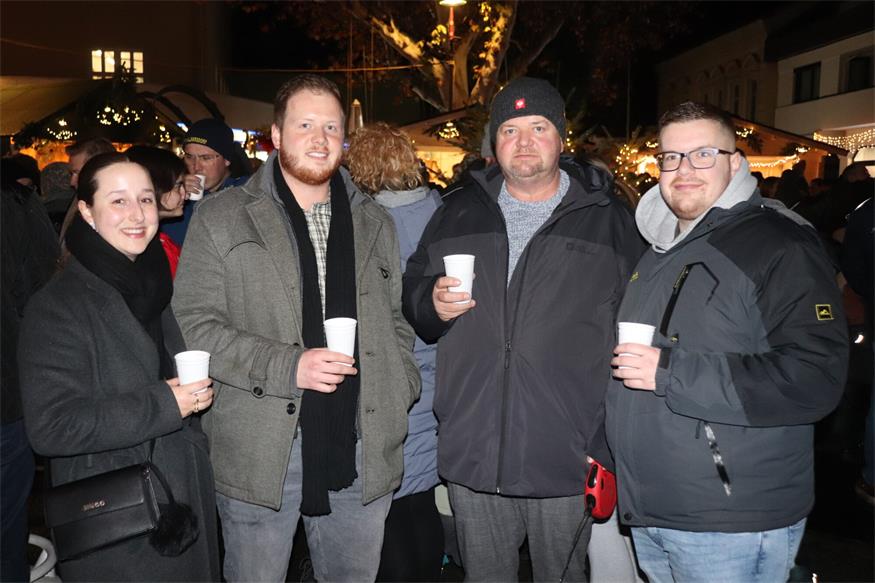Mattersburger Weihnachtsmarkt wurde am Freitag eröffnet