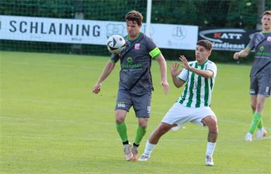 Antreiber & Kapitän. Manuel Glatz (am Ball) verlässt Loipersdorf und startet ein neues Fußball-Kapitel.