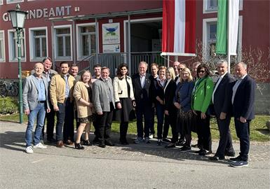 Auch Bildeins Bürgermeister Emmerich Zax jun., Vizebürgermeister Hansjörg Schrammel, der 2. Landtagspräsident a. D. Walter Temmel und Heiligenbrunns Ortschef Johann Trinkl waren beim Treffen dabei. 