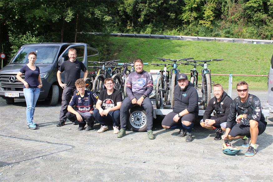 Auch Katja Hess, Mario Gager, Florian Bleier, Pascal Schmall, Christian Panozzo, Peter Heiling, Roman Stampf und Hannes Stampf waren beim Radsporttag mit von der Partie.