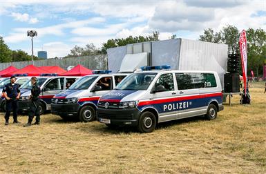 Auch die Exekutive ist beim Donauinselfest im Großeinsatz.