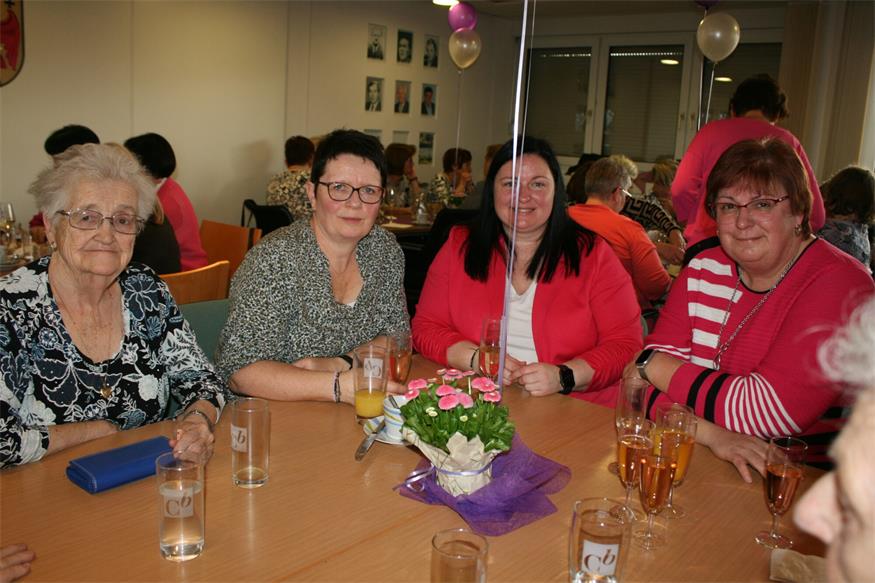 Die SPÖ-Frauen Schattendorf kredenzten kulinarische Köstlichkeiten