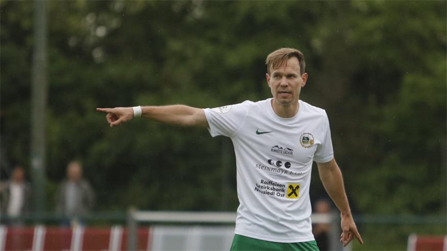 Auf geht's! Die Meisterschaft startet los und für Pamas Routinier Daniel Toth ist es am Sonntag (16 Uhr) ein besonderes Math: Er trifft auf seinen Ex-Klub Neusiedl.
