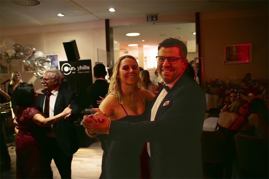 „Alles Walzer“ beim Neufelder Stadtball