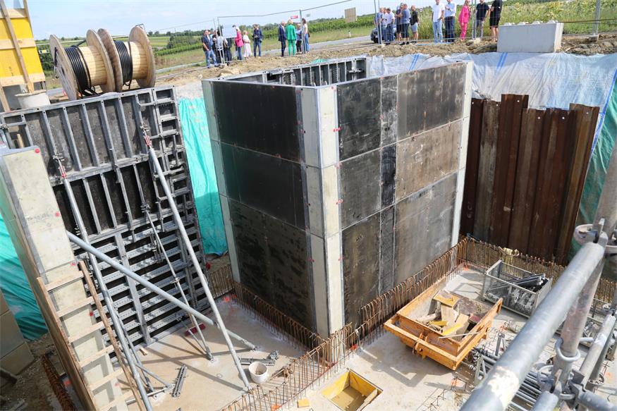Baustelle. Das neue Zwischenpumpwerk ND5 soll bis Dezember fertiggestellt werden.