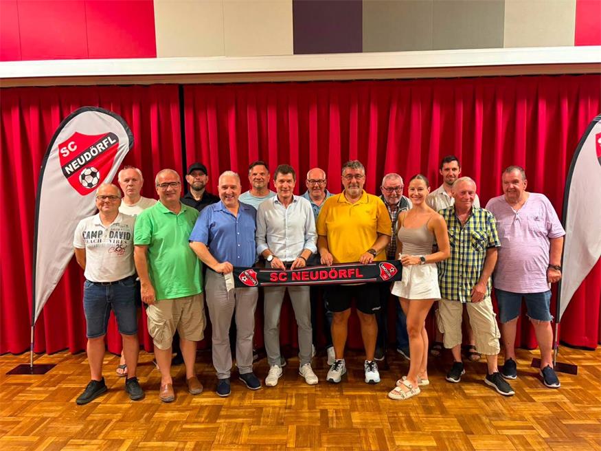 Bei der Generalversammlung des SC Neudörfl im Martinihof wurde das Team rund um Obmann Mike Schügerl und Vizeobmann Wolfgang Hajek einstimmig bestätigt.  