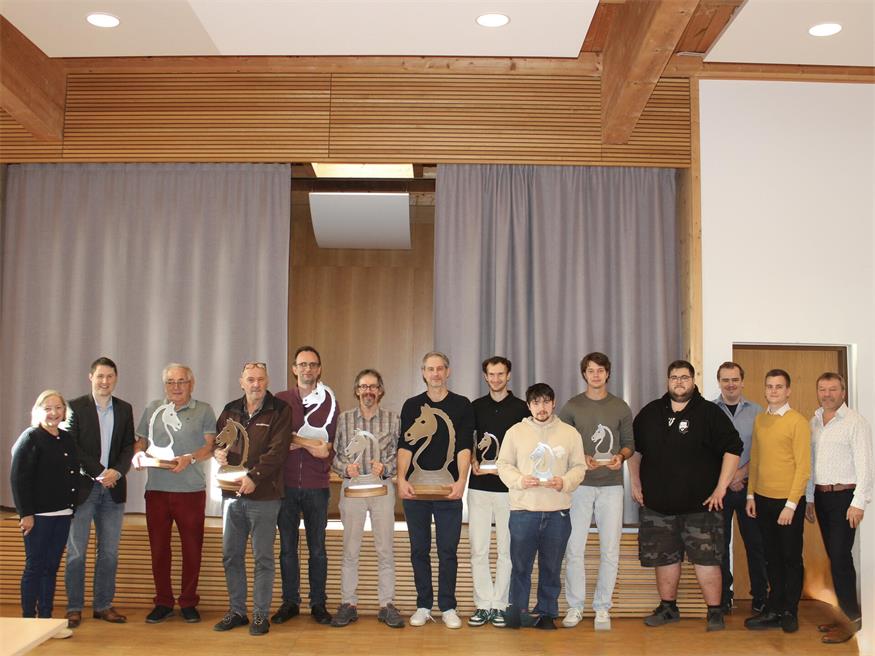 Bei der erstmals in Raiding ausgetragenen offenen burgenländischen Schach-Landesmeisterschaft und Senioren-Landesmeisterschaft traten 40 Spielerinnen und Spieler in sieben Runden gegeneinander an.