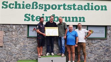 Beim Heim-Event in Steinbrunn hat der JSSK Steinbrunn 3.000 Euro für die Kinder-Krebs-Hilfe gesammelt.