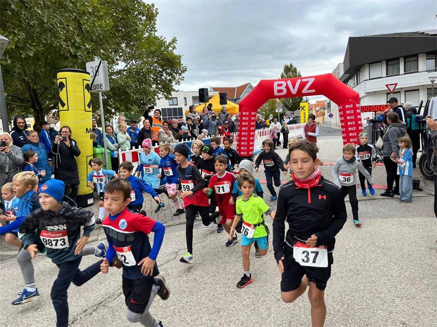 Beim Steinbrunner Ortslauf werden wieder zahlreiche Läuferinnen und Läufer erwartet.