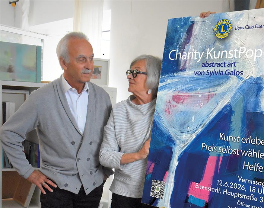 Bereit für die Charity-Ausstellung. Helmut Koch vom Lions Club Eisenstadt und Künstlerin Sylvia Galos.