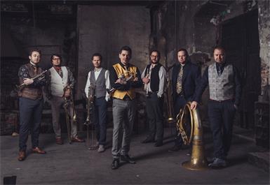 Best of mit Burgenland-Charme. Da Blechhauf'n feiert das Finale beim Brass Fest im Liszt-Zentrum.