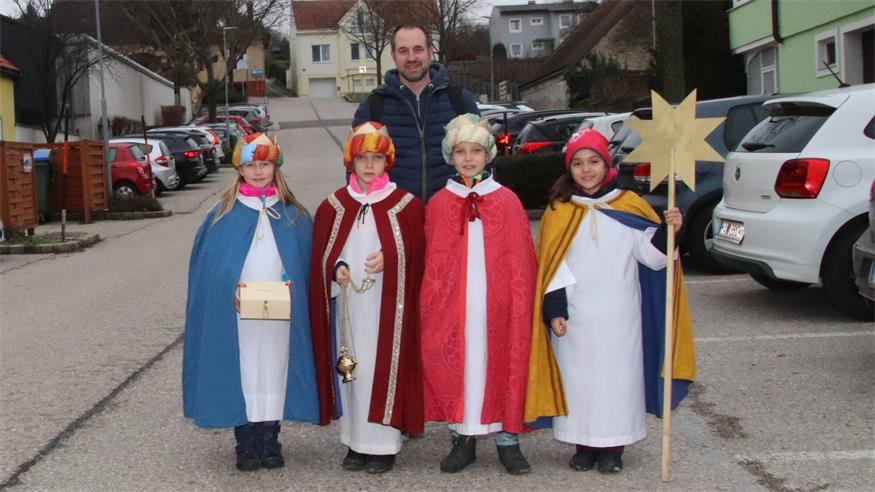 Betreuungsperson Andreas Schwentenwein war mit Norah, Lucia, Ella und Josefina unterwegs.