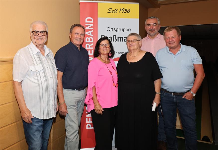 Bezirksobmann Franz Seckel, Pensionistenverbands-Landespräsident Helmut Bieler, Österreichs Verbandspräsidentin Birgit Gerstorfer, Draßmarkts Obfrau Leopoldine Bertoli, Landesrat Heinrich Dorner  und Vizebürgermeister Alois Bader beim Jubiläum.