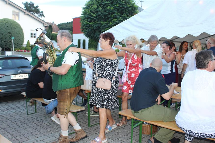 Beste Unterhaltung beim Sommerfest der Feuerwehr Klostermarienberg 