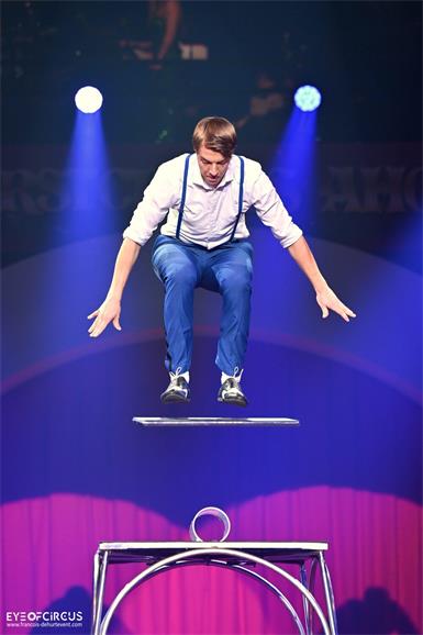 Baumgartener Artist Stefan Dvorak beim Festival in Monte Carlo