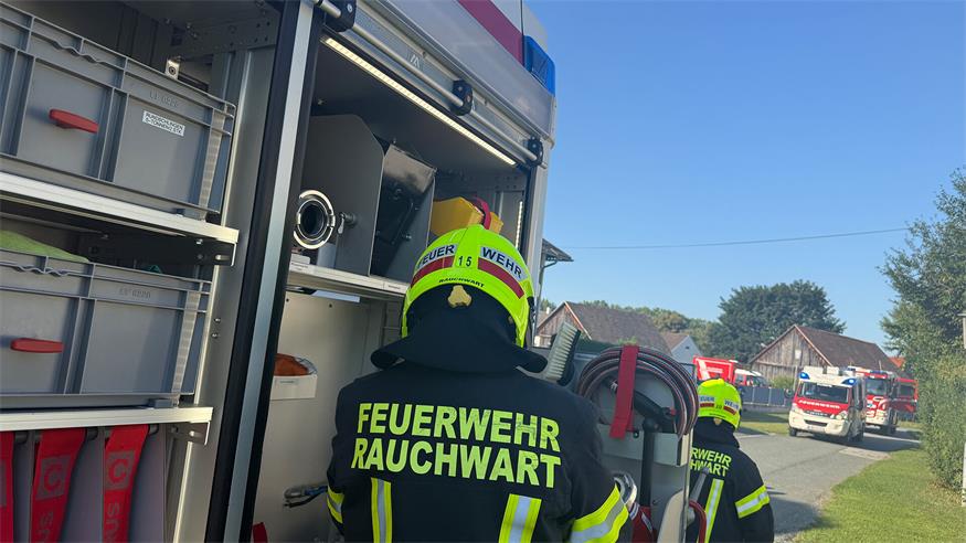 Feuerwehr holte Bewohnerin aus brennendem Haus 