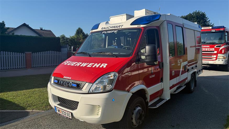 Feuerwehr holte Bewohnerin aus brennendem Haus 