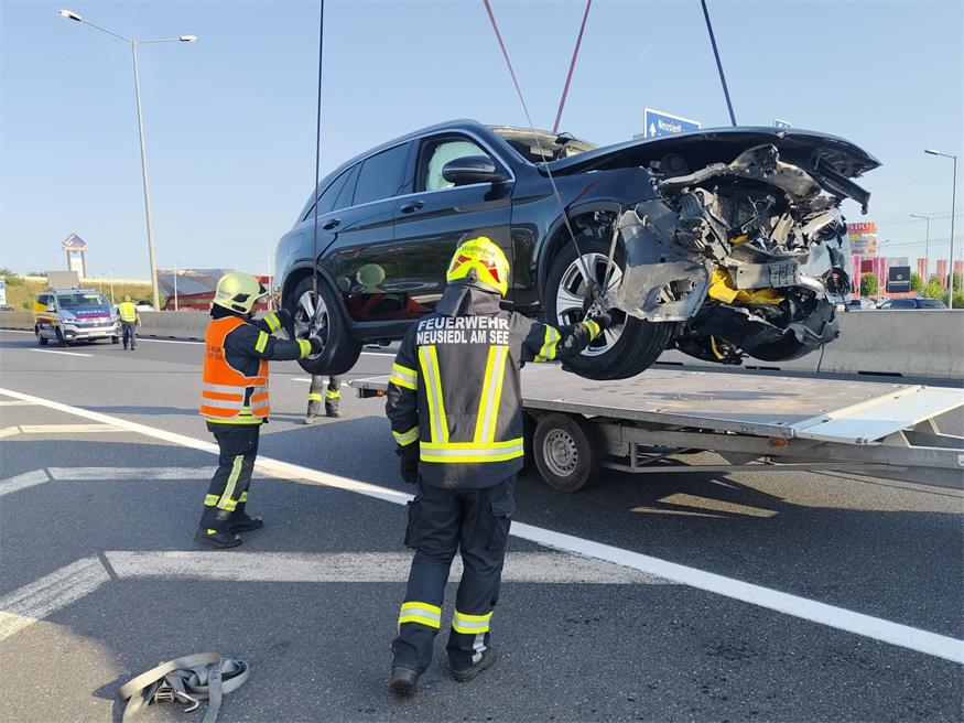 Schwerer Verkehrsunfall auf der A4 forderte vier Verletzte 