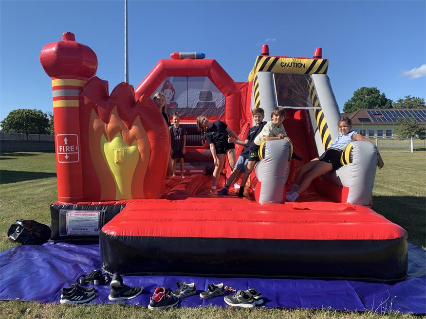 Spaß traf auf Genuss bei der Feuerwehr in Lackendorf 