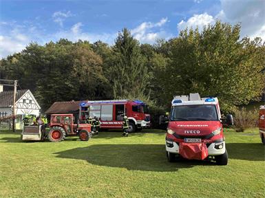 Hund entdeckt Brand und schlägt Alarm