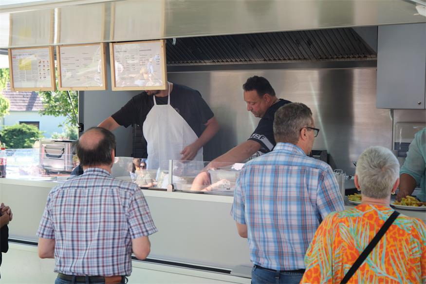 Nickelsdorf: Schweinsbraten aus dem Foodtruck 