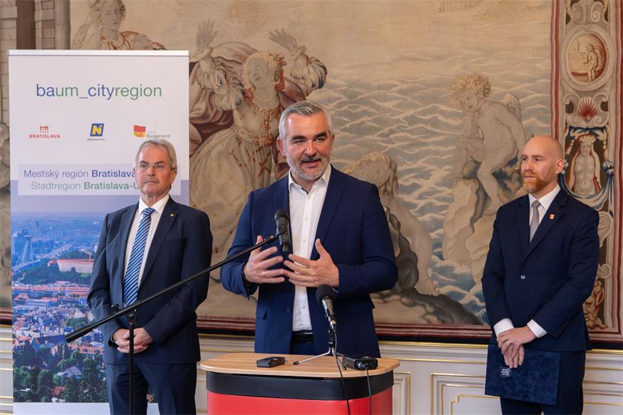 Burgenland und Bratislava rücken mit neuer Kooperation näher zusammen Burgenland und Bratislava rücken mit neuer Kooperation näher zusammen